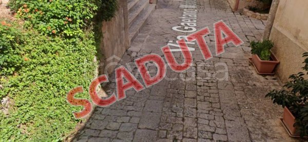 casa indipendente in vendita a Modica