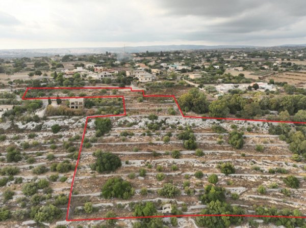casa indipendente in vendita a Modica
