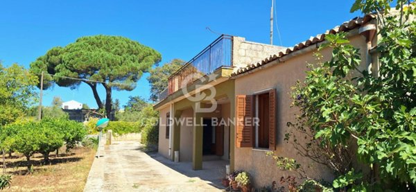 casa indipendente in vendita a Modica in zona Sacro Cuore