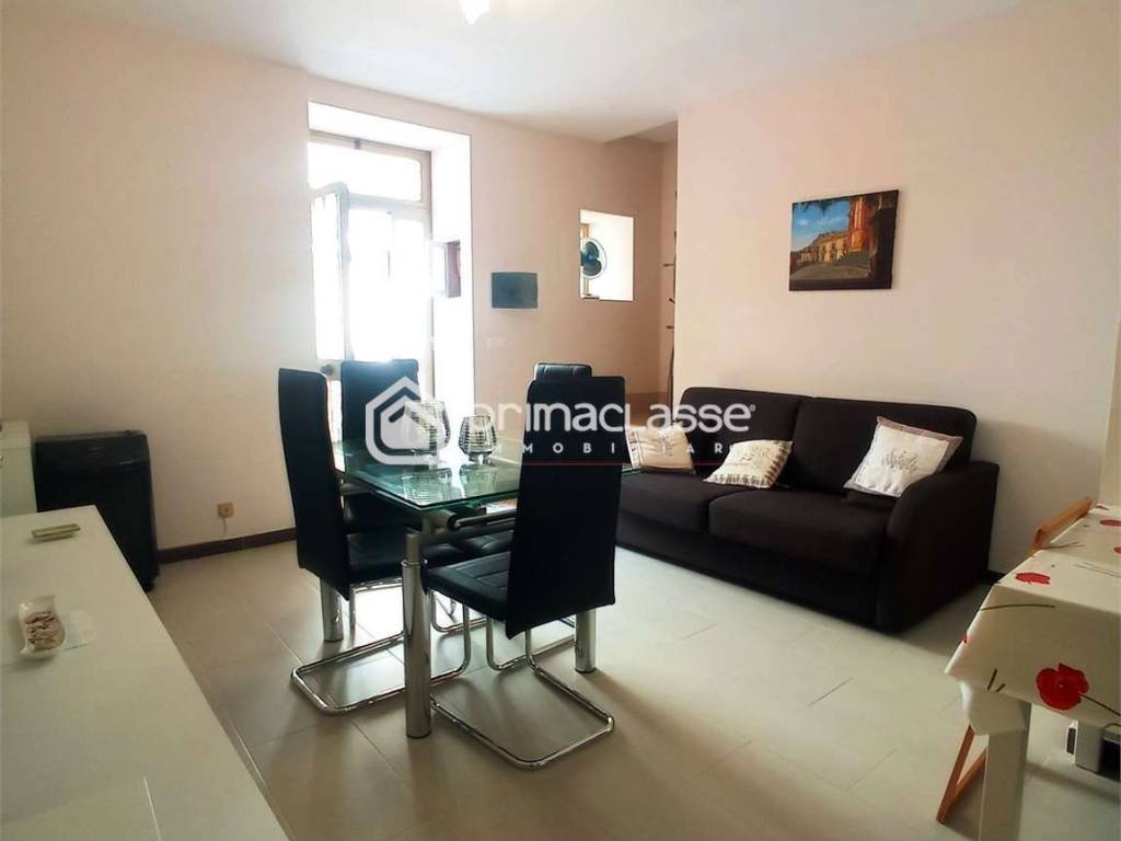 casa indipendente in vendita a Modica in zona Modica Alta