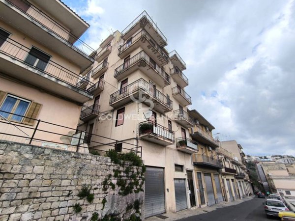 appartamento in vendita a Modica in zona Modica Alta
