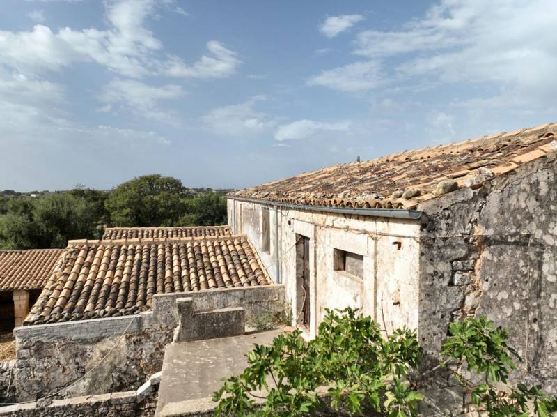 casa indipendente in vendita a Modica