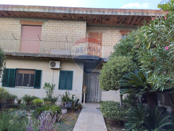 casa indipendente in vendita a Modica in zona Sacro Cuore
