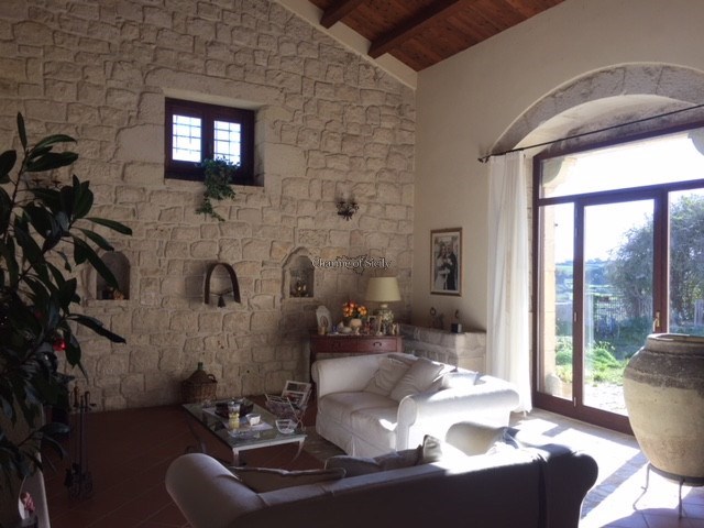 casa indipendente in vendita a Modica in zona Frigintini