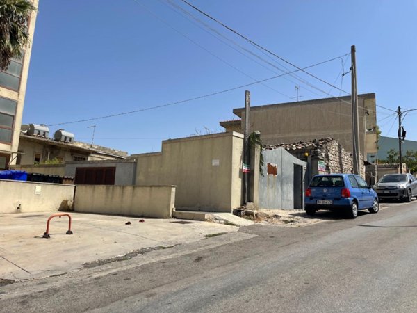 casa indipendente in vendita a Modica