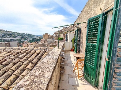 casa indipendente in vendita a Modica in zona Modica Alta