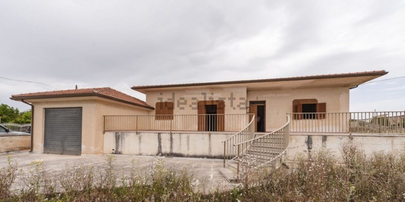 casa indipendente in vendita a Modica in zona Sacro Cuore