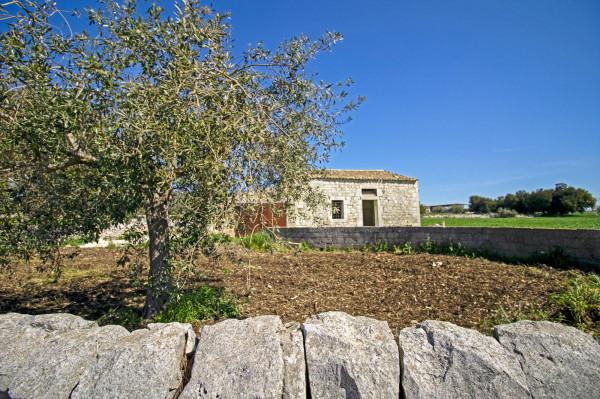 casa indipendente in vendita a Modica