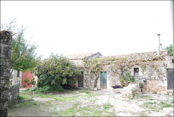 appartamento in vendita a Modica in zona Sacro Cuore