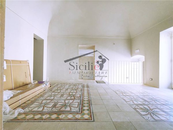 casa indipendente in vendita a Modica in zona Modica Bassa