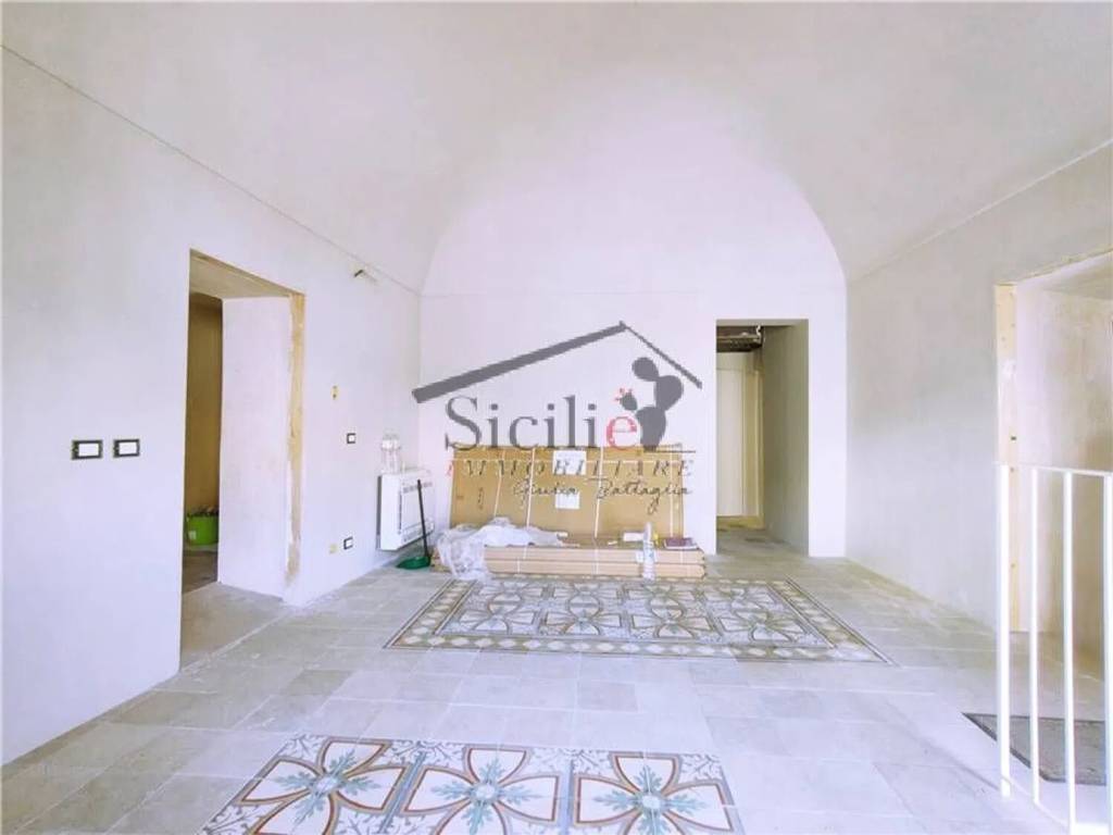 casa indipendente in vendita a Modica in zona Modica Bassa