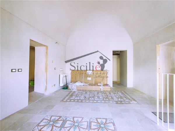 casa indipendente in vendita a Modica in zona Modica Bassa