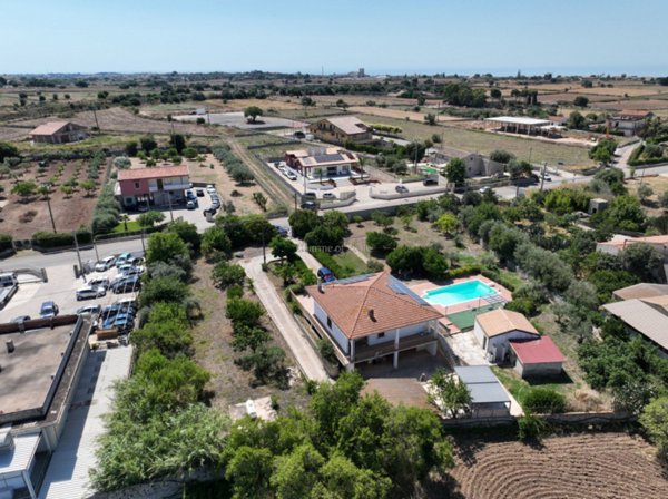 casa indipendente in vendita a Modica in zona Sacro Cuore