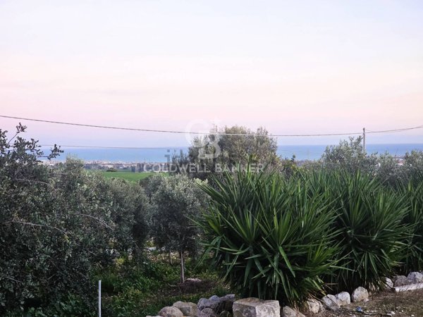 casa indipendente in vendita a Modica