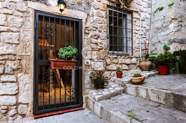 casa indipendente in vendita a Modica