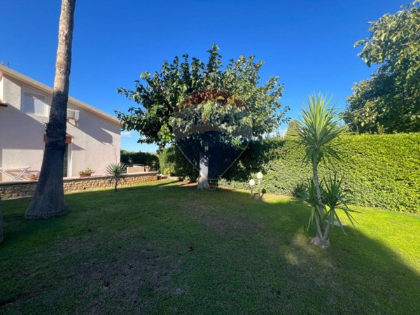 casa indipendente in vendita a Modica in zona Sacro Cuore