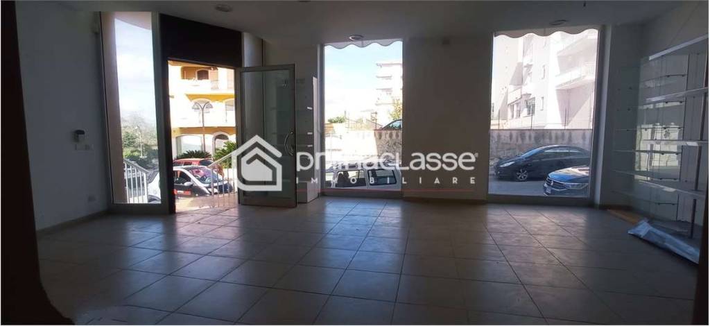 negozio in vendita a Modica