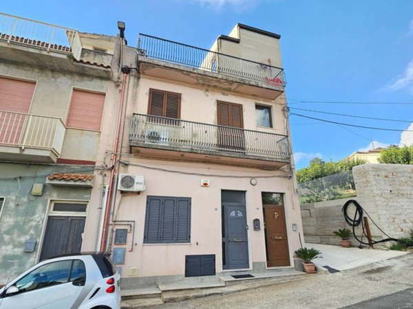 appartamento in vendita a Modica in zona Modica Alta