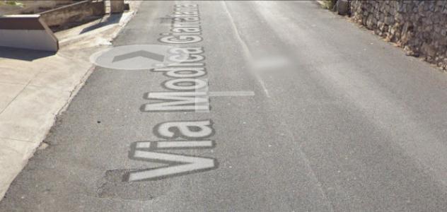 locale commerciale in vendita a Modica