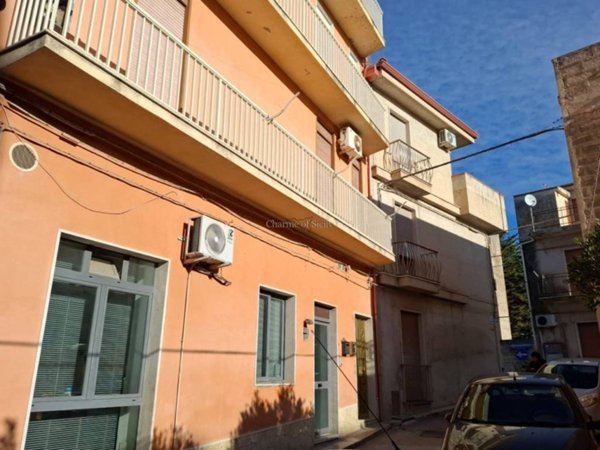 appartamento in vendita a Modica in zona Modica Alta