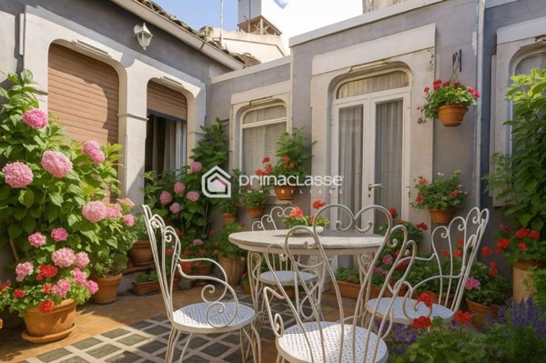 casa indipendente in vendita a Modica