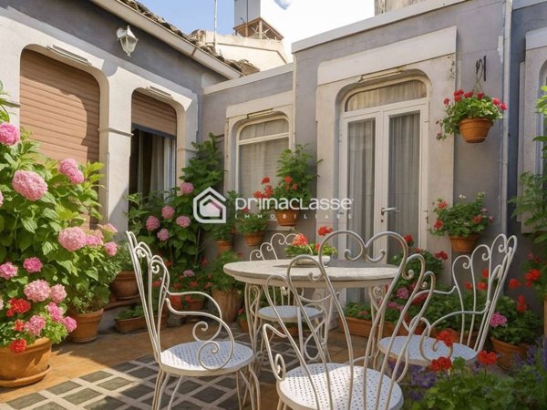 casa indipendente in vendita a Modica in zona Modica Bassa