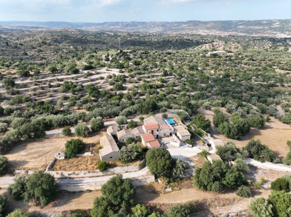 casa indipendente in vendita a Modica in zona Frigintini