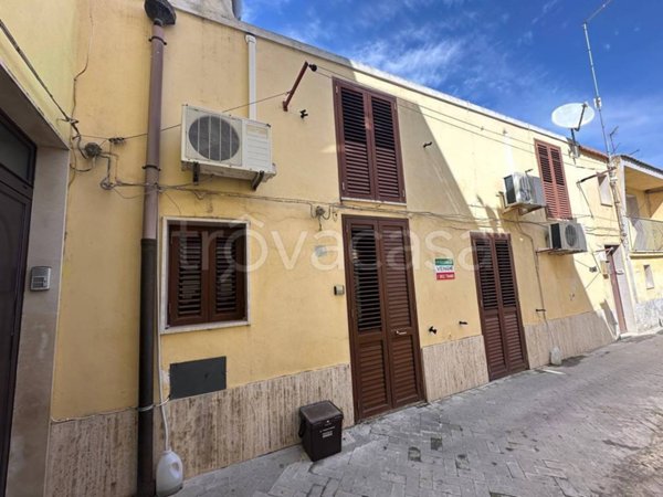 casa indipendente in vendita a Modica in zona Modica Alta