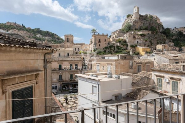 casa indipendente in vendita a Modica in zona Modica Bassa
