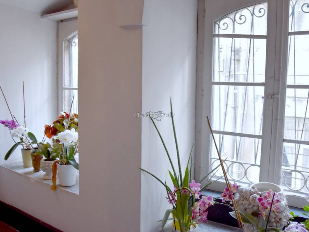 casa indipendente in vendita a Modica in zona Modica Bassa