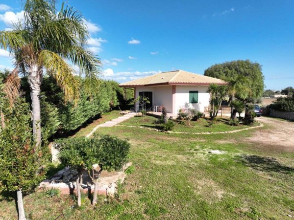 casa indipendente in vendita a Modica in zona Marina di Modica