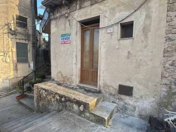 casa semindipendente in vendita a Modica in zona Modica Bassa
