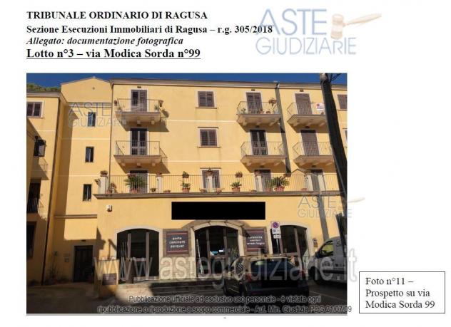 locale commerciale in vendita a Modica in zona Sacro Cuore
