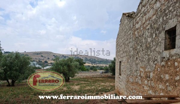 pentavano in vendita a Modica