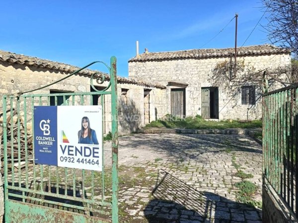 casa indipendente in vendita a Modica in zona Sacro Cuore
