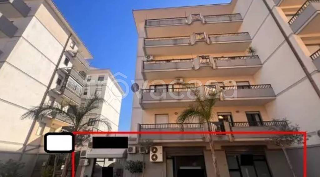 locale commerciale in vendita a Modica in zona Sacro Cuore