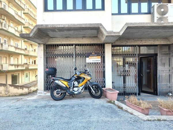 ufficio in vendita a Modica in zona Sacro Cuore