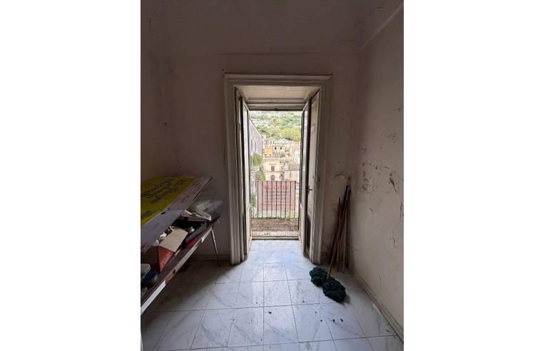 casa indipendente in vendita a Modica in zona Modica Bassa