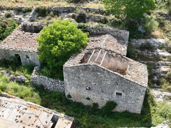casa indipendente in vendita a Modica in zona Modica Alta