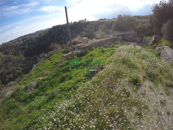 casa indipendente in vendita a Modica in zona Modica Alta