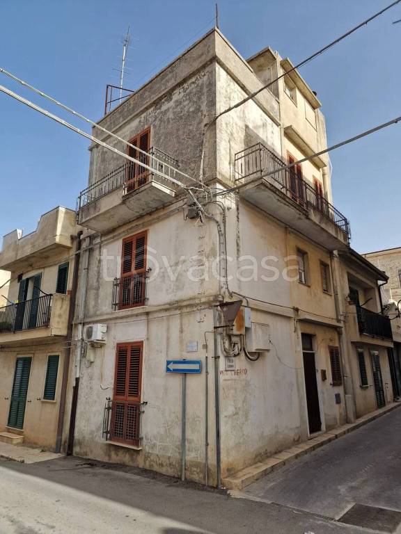 casa indipendente in vendita a Modica