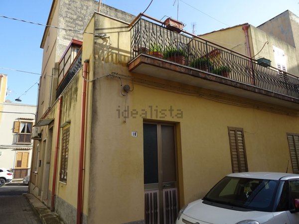 casa indipendente in vendita a Modica in zona Modica Alta
