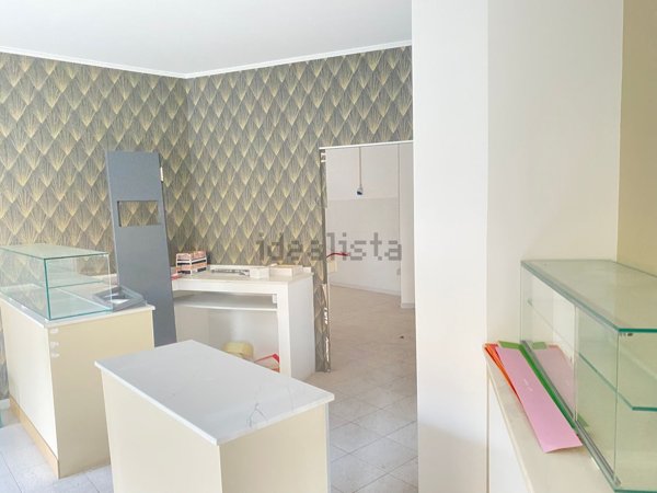 locale commerciale in vendita a Modica in zona Sacro Cuore