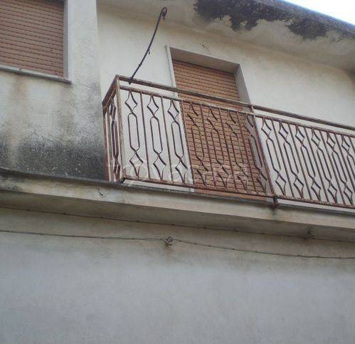 casa indipendente in vendita a Modica in zona Modica Alta