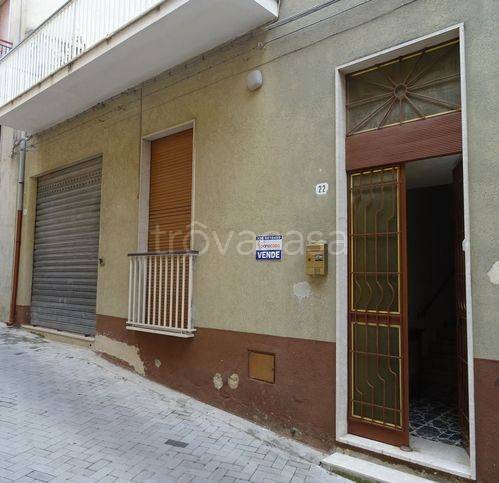 casa indipendente in vendita a Modica in zona Modica Alta