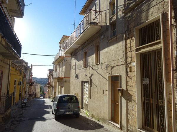 appartamento in vendita a Modica in zona Modica Alta