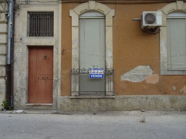 casa indipendente in vendita a Modica in zona Modica Bassa
