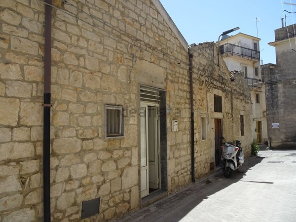 casa indipendente in vendita a Modica in zona Modica Alta