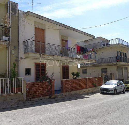 casa indipendente in vendita a Modica in zona Modica Alta