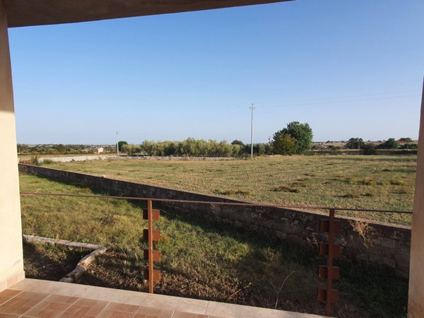 casa indipendente in vendita a Modica